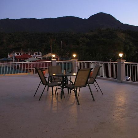 Victoria'S Bed & Breakfast ปูแอร์โตกาเลรา ภายนอก รูปภาพ