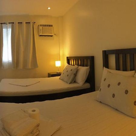 Victoria'S Bed & Breakfast ปูแอร์โตกาเลรา ภายนอก รูปภาพ