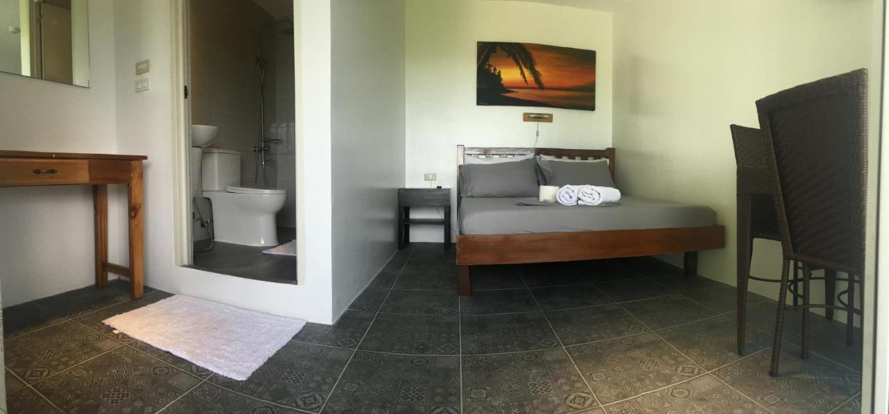 Victoria'S Bed & Breakfast ปูแอร์โตกาเลรา ภายนอก รูปภาพ
