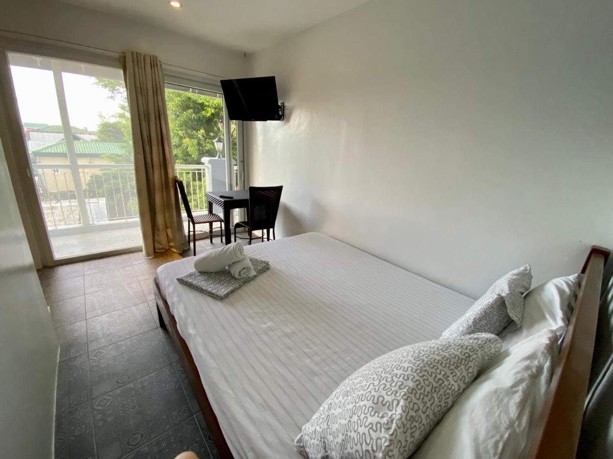 Victoria'S Bed & Breakfast ปูแอร์โตกาเลรา ภายนอก รูปภาพ